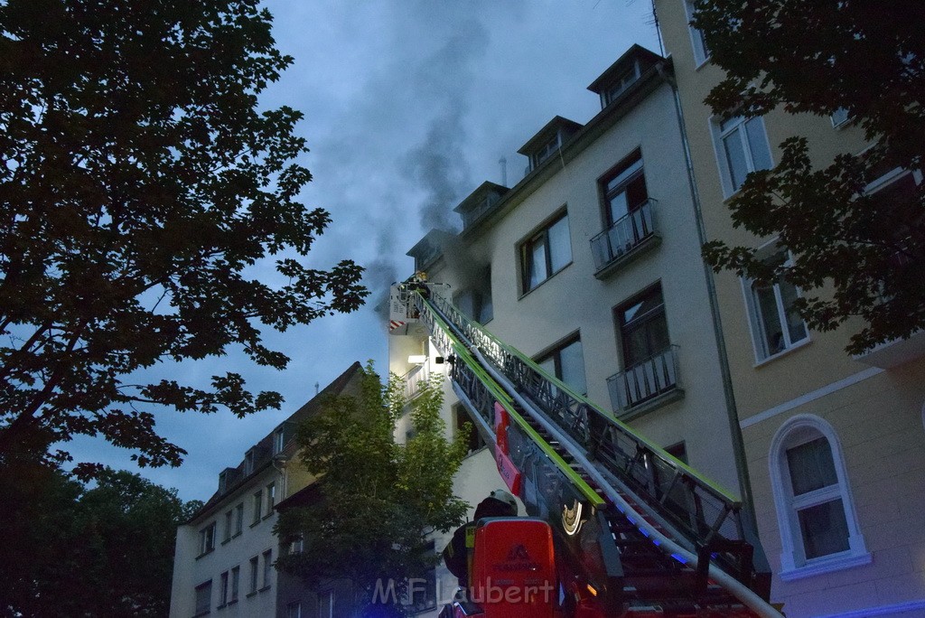 Feuer 2 Y Koeln Neustadt Sued Darmstaedterstr P011.JPG - Miklos Laubert